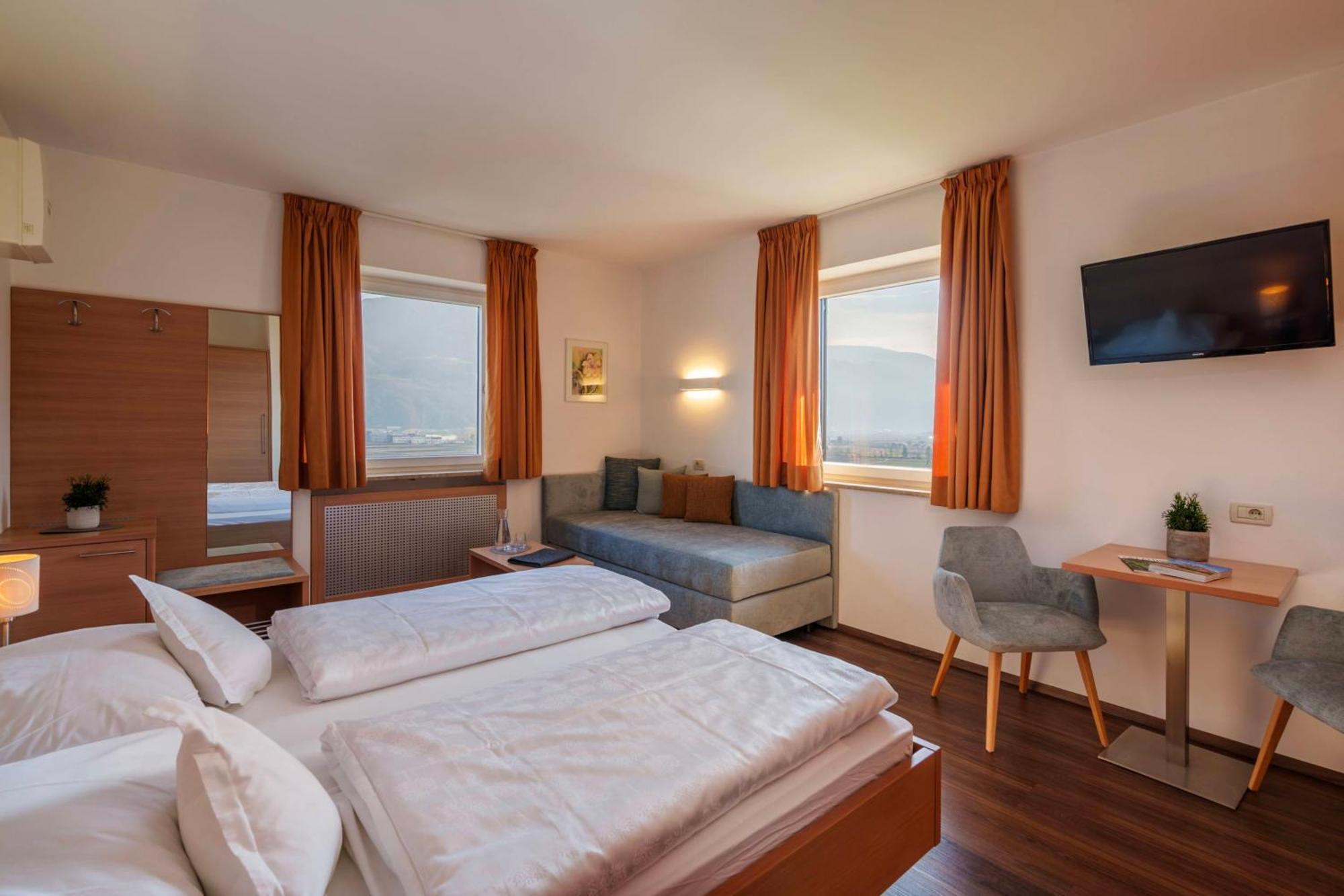 Hotel Toerggelehof Cermes Esterno foto